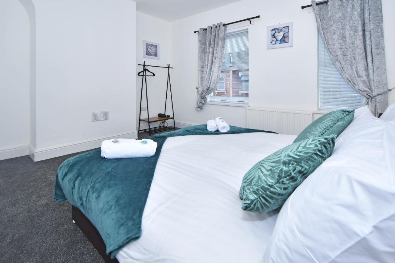 Vila Jane House, Superb 3 Bed House, Sleeps 6 Stoke-on-Trent Exteriér fotografie