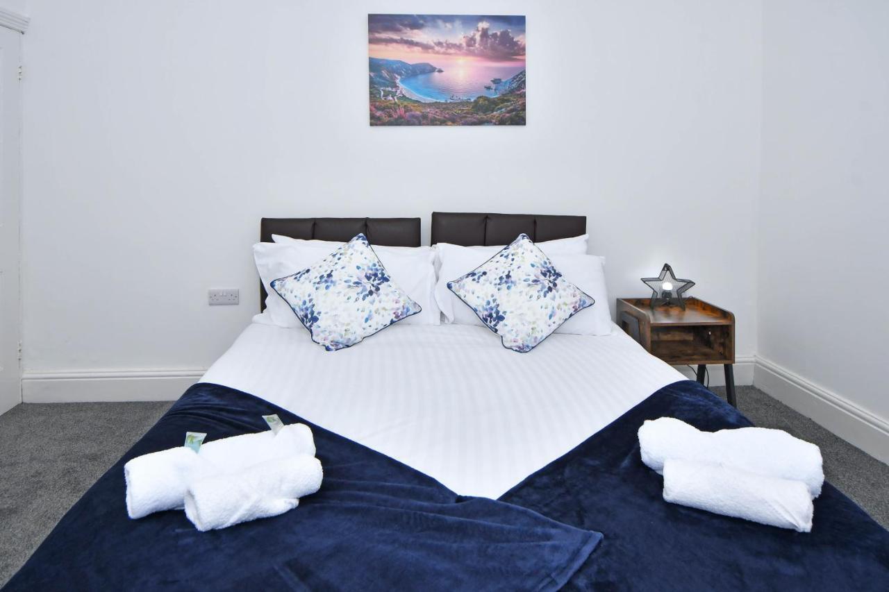 Vila Jane House, Superb 3 Bed House, Sleeps 6 Stoke-on-Trent Exteriér fotografie