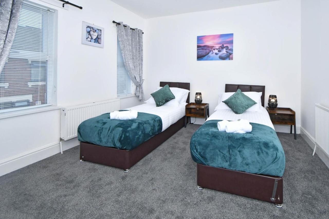 Vila Jane House, Superb 3 Bed House, Sleeps 6 Stoke-on-Trent Exteriér fotografie